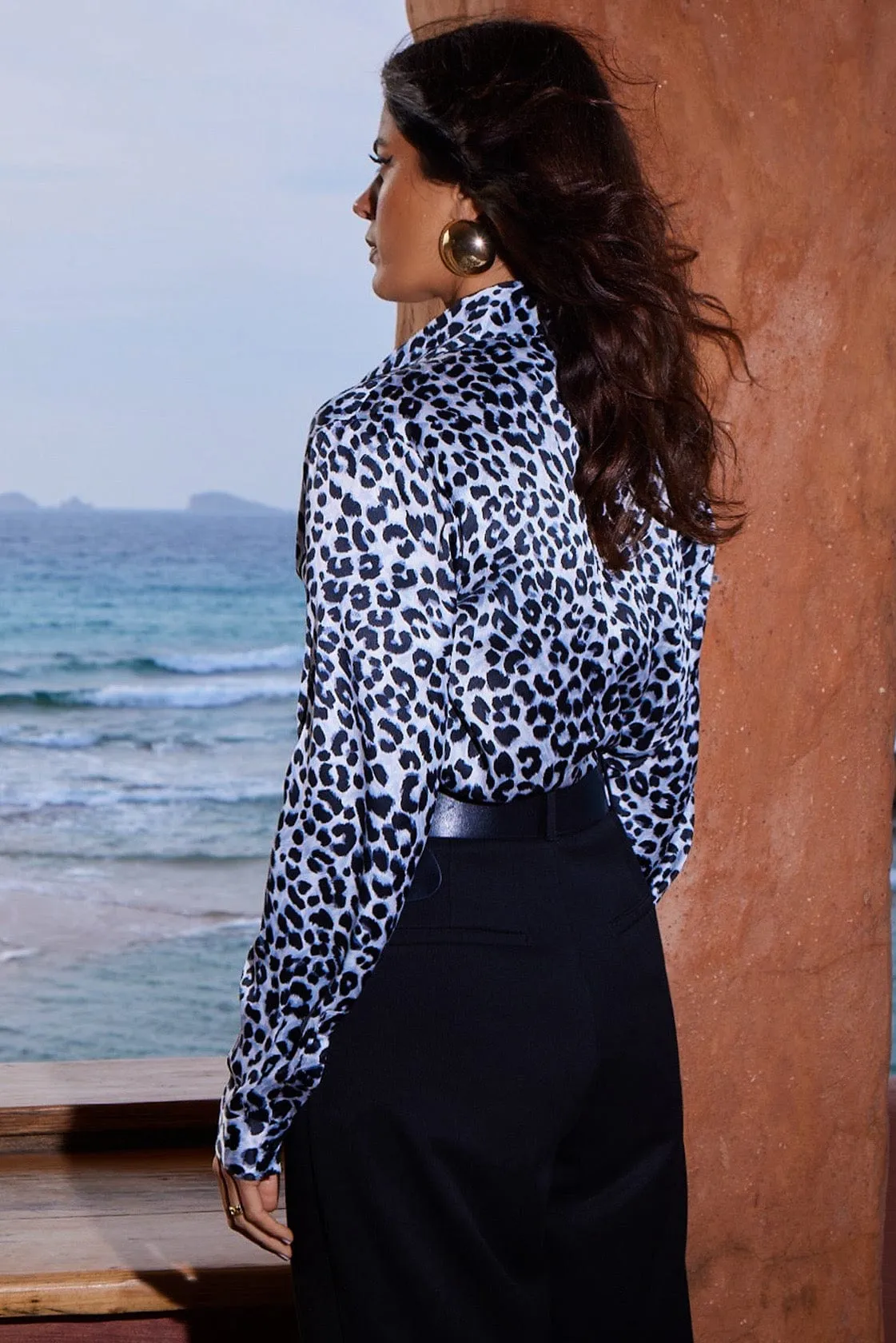 Nevada Satin Shirt In Mono Leopard